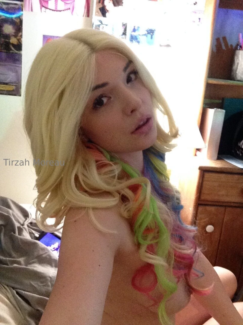 Nude blonde hottie comment fav shots 3 part 1 