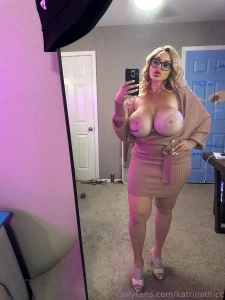 Describe this look vibe part 1