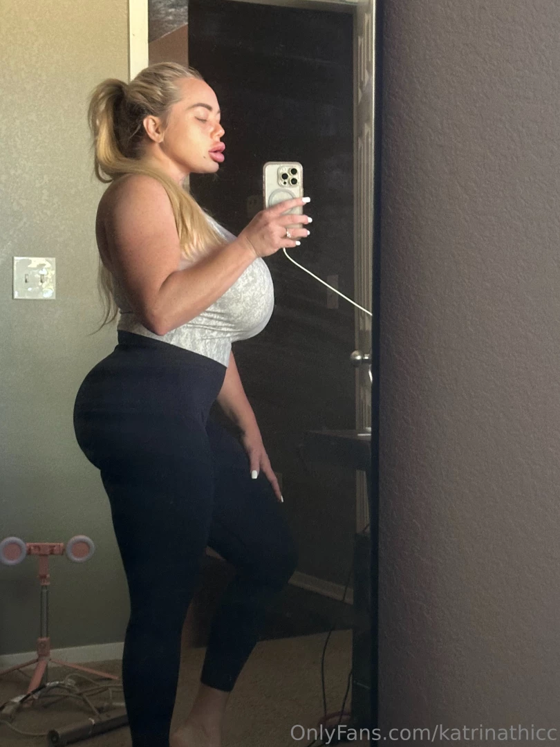 My phone is charging but i wanted to say hello this morning i hope you 