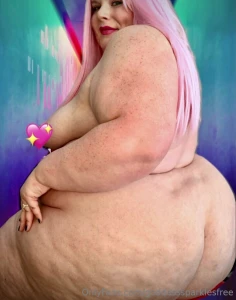 Yall love to see me in a wig i ve got a suprise cosplay coming in