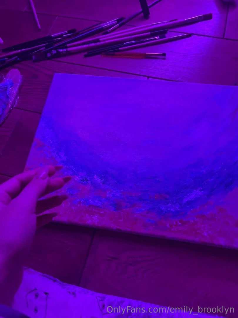 I ve started painting a new picture maybe you have some ideas to 