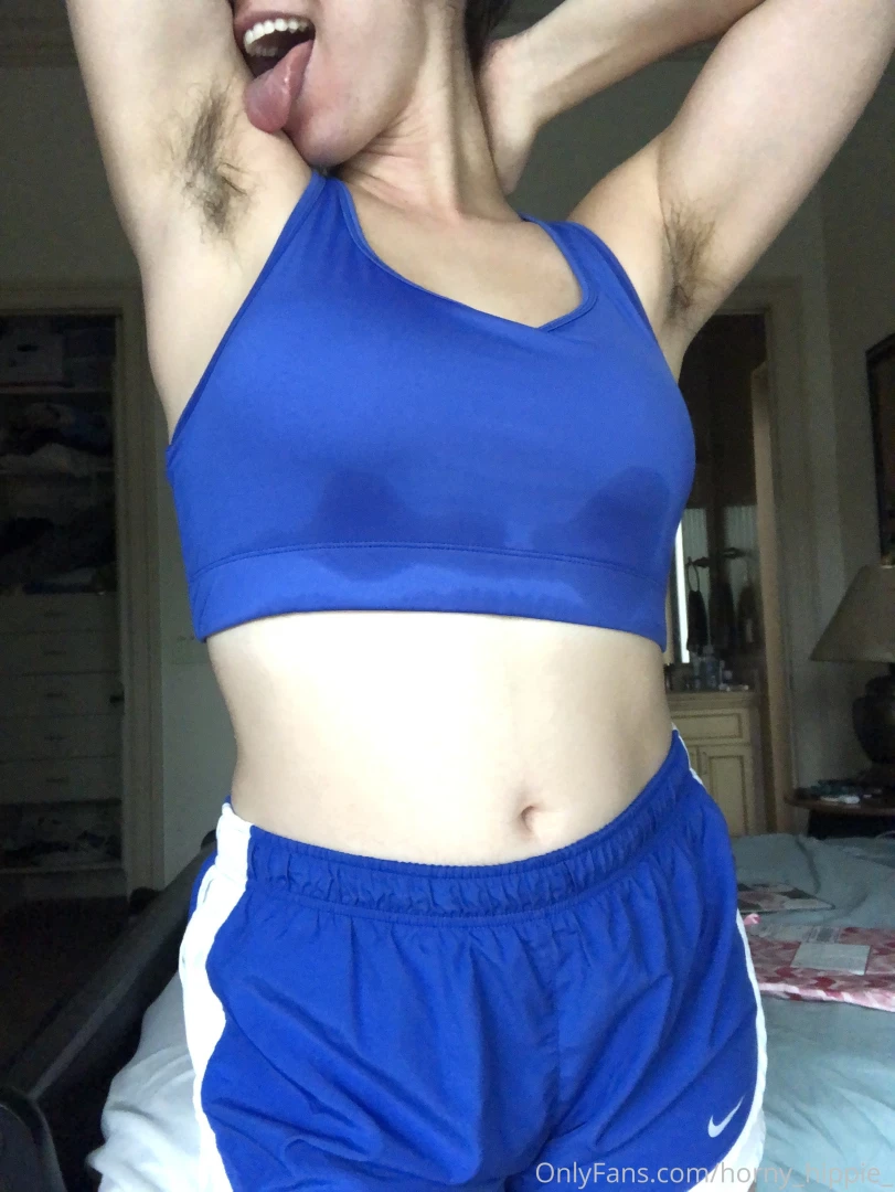 Haven t showered since friday would you kiss my sweaty pits 