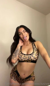 Sometimes i wanna get a little wild with you