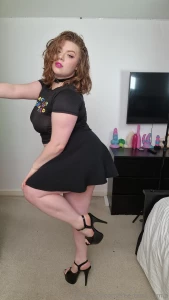 Wanna see what s under this shirt and play with them 40 photoset tease part 1