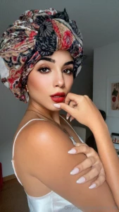 Need some help tonighttt i m one message away