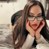official_lauralynn
