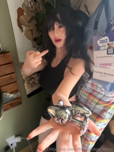 Ladies and gentlemen we got them tip 50 and send your address and size