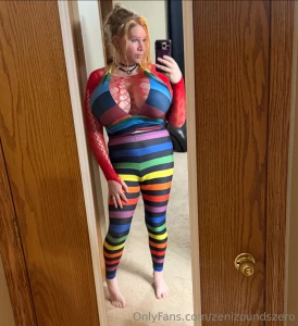 Sorry for the lack of toplessness in these pics but i just wanted to part 20