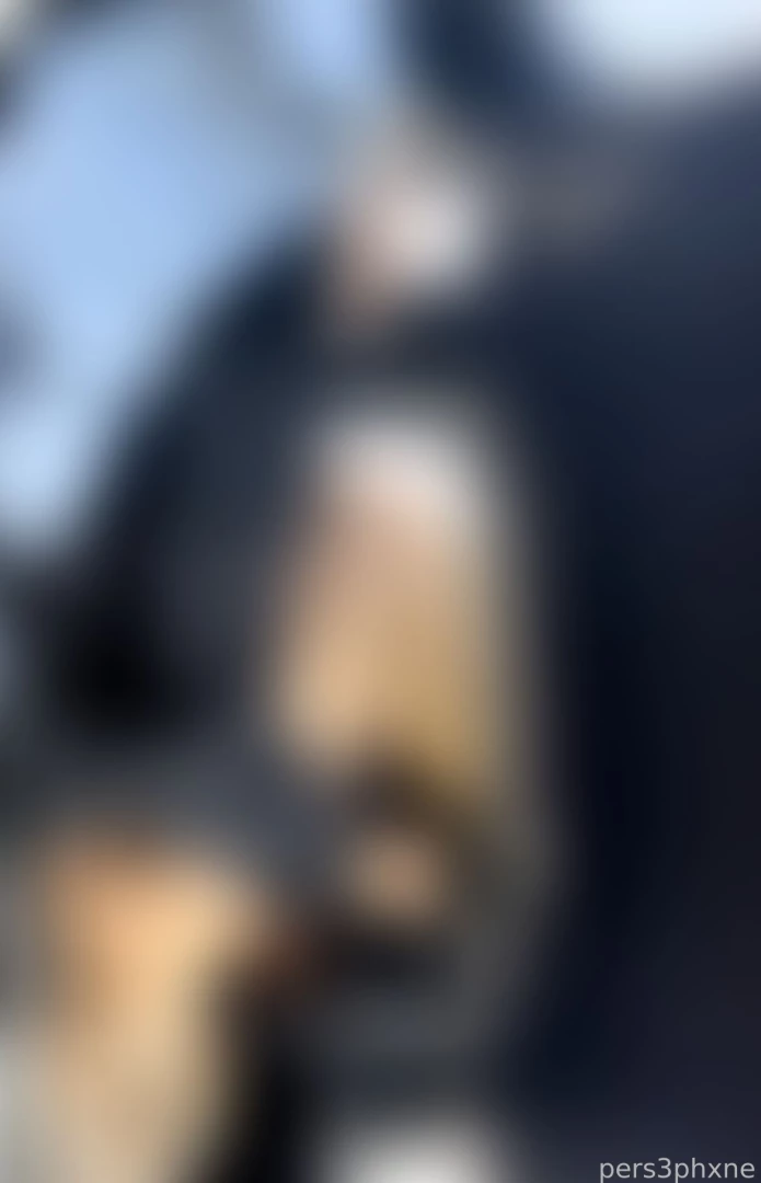 Little quickie in the car 