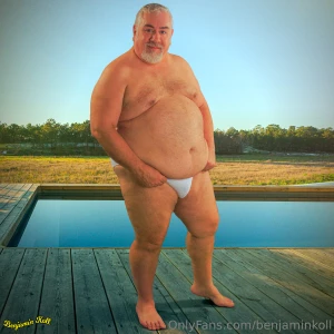 Good morning guys with the osito lycra speedo leaving the store on my part 2