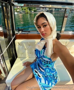 Is it giving cute boat sugar babe