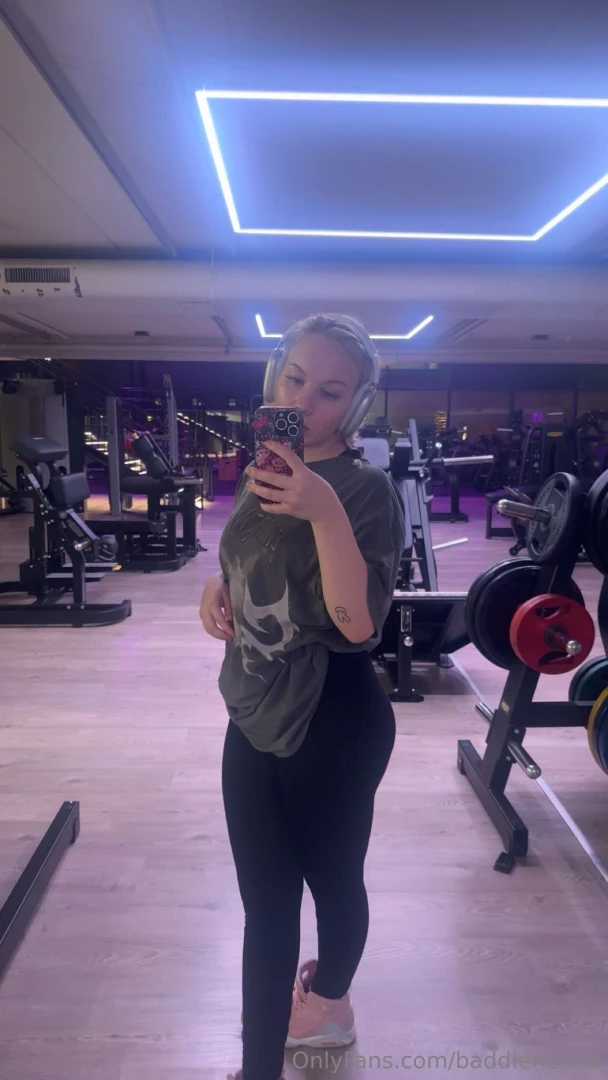 Do you go to the gym too 