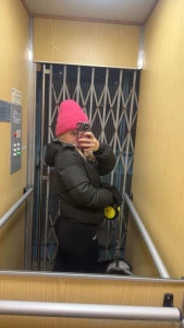 Hiiii today was a boring day do you want to chat xd