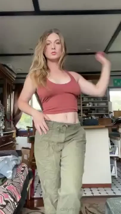 Update yes of deleted all b g vids i will be uploading them to fan sly 