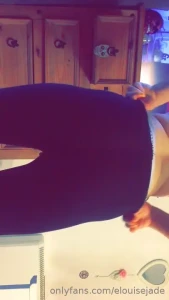 Another legging pull up video