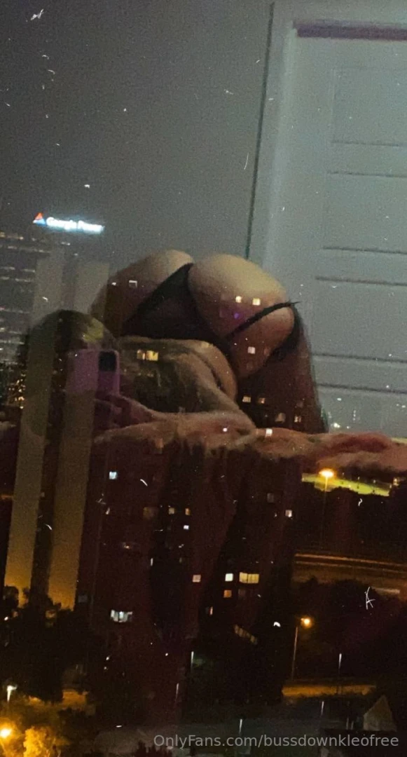 The way i can make this ass clap would have you mesmerized 