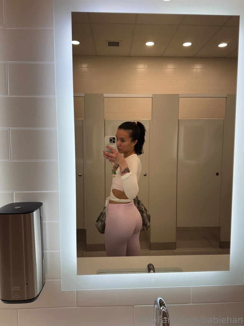 The blue the pink what do we prefer 