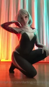 Spider gwen i love cosplay and i hope you enjoy