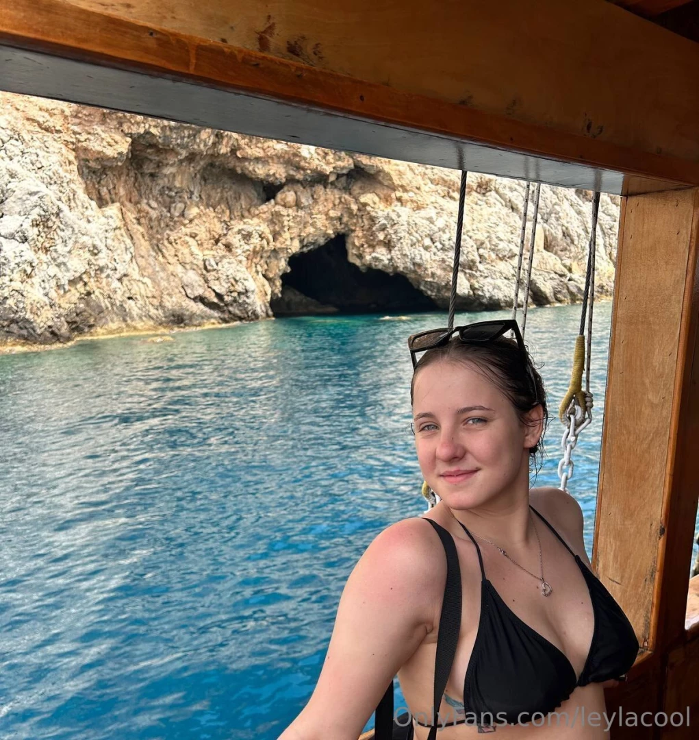 What would you choose if i had to choose just one i love the sea and 