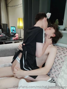 I sat on a twink yourtwinkmh leave a like