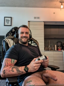 5 snaps of my hard cock while i m gayming part 4