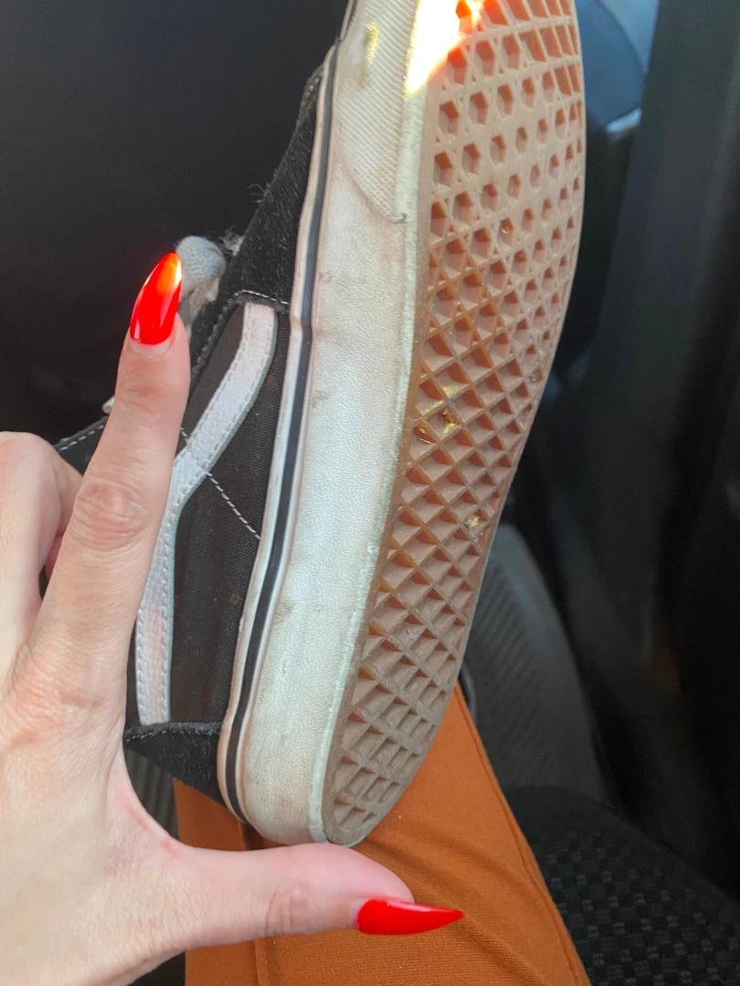 Heading to the airport which loser is going to lick my shoes clean to 