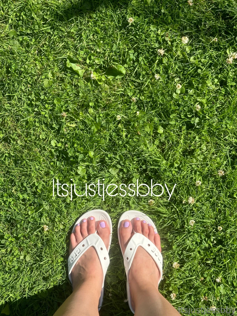 I adore this lilac polish painting my toes in the sunshine was so fun part 4 