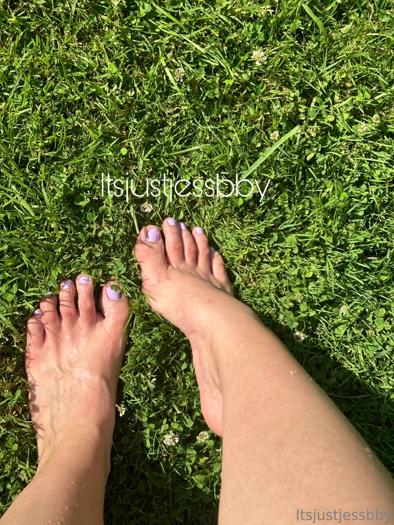I adore this lilac polish painting my toes in the sunshine was so fun part 5 