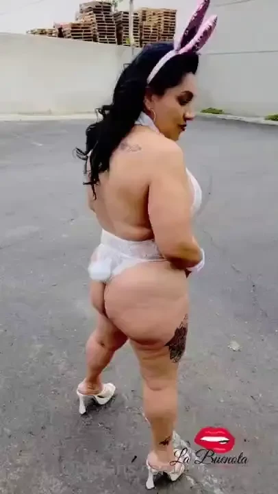 Happy easter help me feel my easter basket 