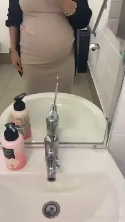 Pretty little pink horny pussy fyp tits milk lactation preggo 