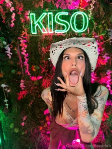 How much more obvious do i need to be i want it deep in here