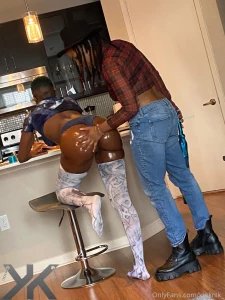 Wouldn t you like to be the oil that madamcarmen2 is rubbing on