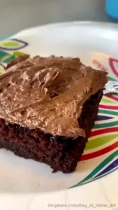 Dilf damn i love food just ate the best chocolate cake so good it made