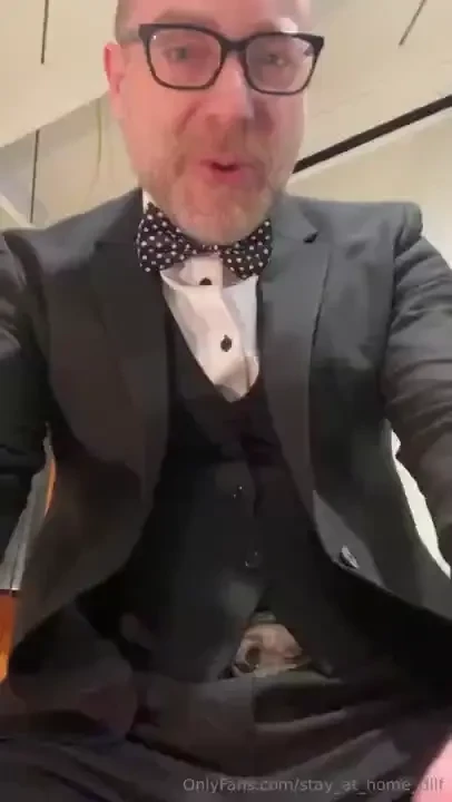 You want to see something yeah hehehe watch the full video on my vip 