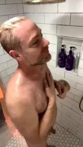 Stream started at 04 15 2024 01 12 pm monday wow monday cums fast