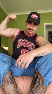 Hoping we can fuck later bro i need warm dick aye part 1