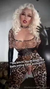 Rented a sex club room for the night watch me stroke myself and get