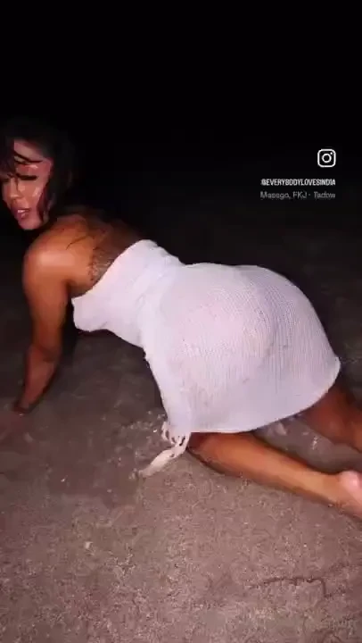 Let s go on a late night walk 
