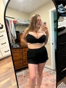 I m giving this bra all my attention she holds the girlies up so well