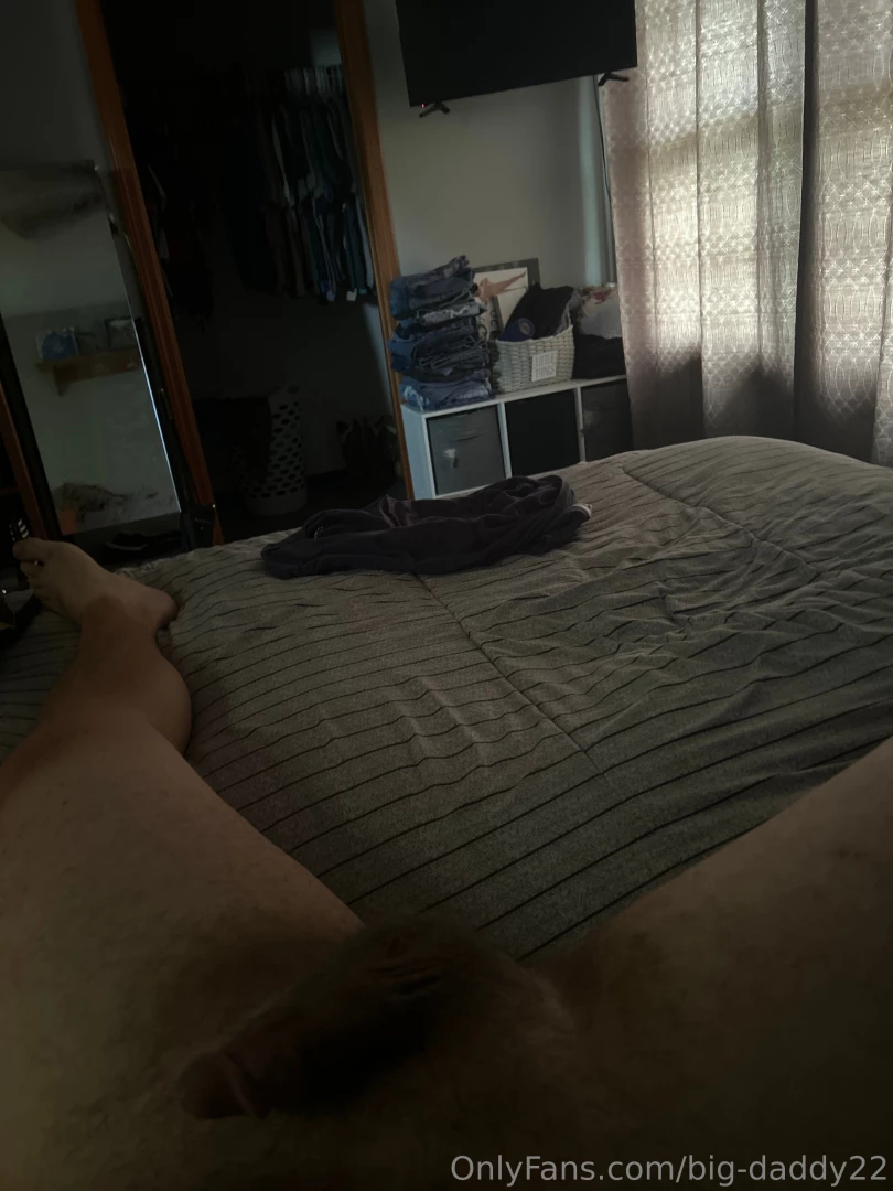 Daddy needs his cock sucked any volunteers 