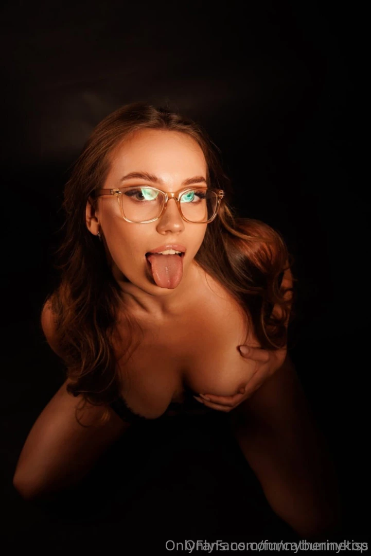 Free free free honey subscribe to super hot hottie catherinetop she s part 2 