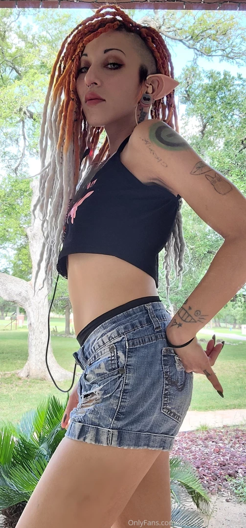 The danger is i m dangerous and i might just tear you apart i wanna 