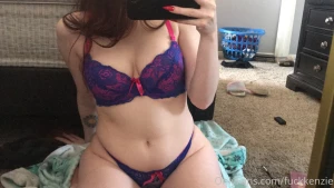 Why does my thick ass hips always eat my panties