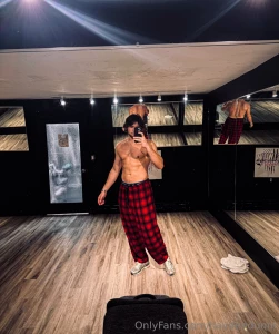 Up late hit my dms for a surprise