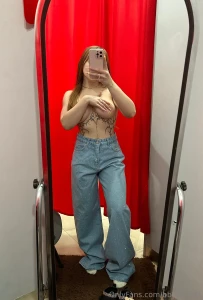 How do you like my pants i think they look really good on me but there