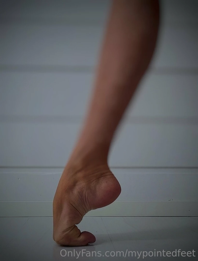 Even though i only posted aesthetic pics of my feet to my ig and part 3 