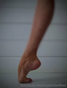 Even though i only posted aesthetic pics of my feet to my ig and part 3