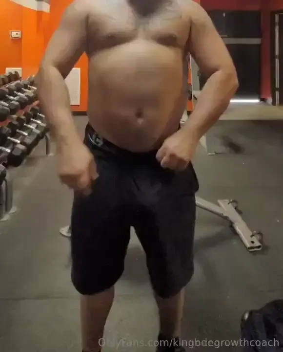 Hope this video doesn t get me kicked out of my gym 