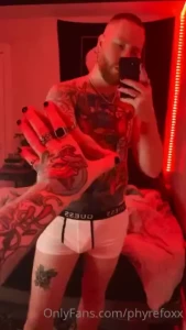 I heard you got a thing for hands mine would look so good around your part 1