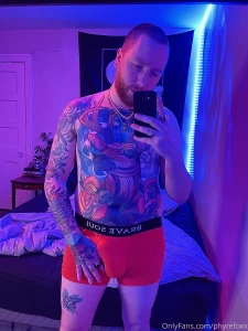 There s nothing in my pocket i m just happy to see you